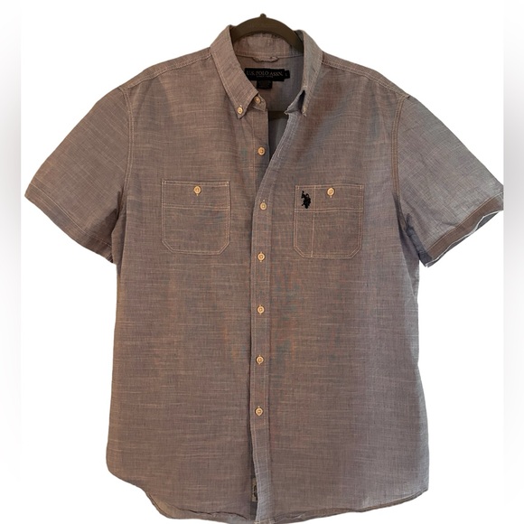 U.S. Polo Assn. Men's Double Pocket Short Sleeve Chambray Shirt, size L - Picture 1 of 4